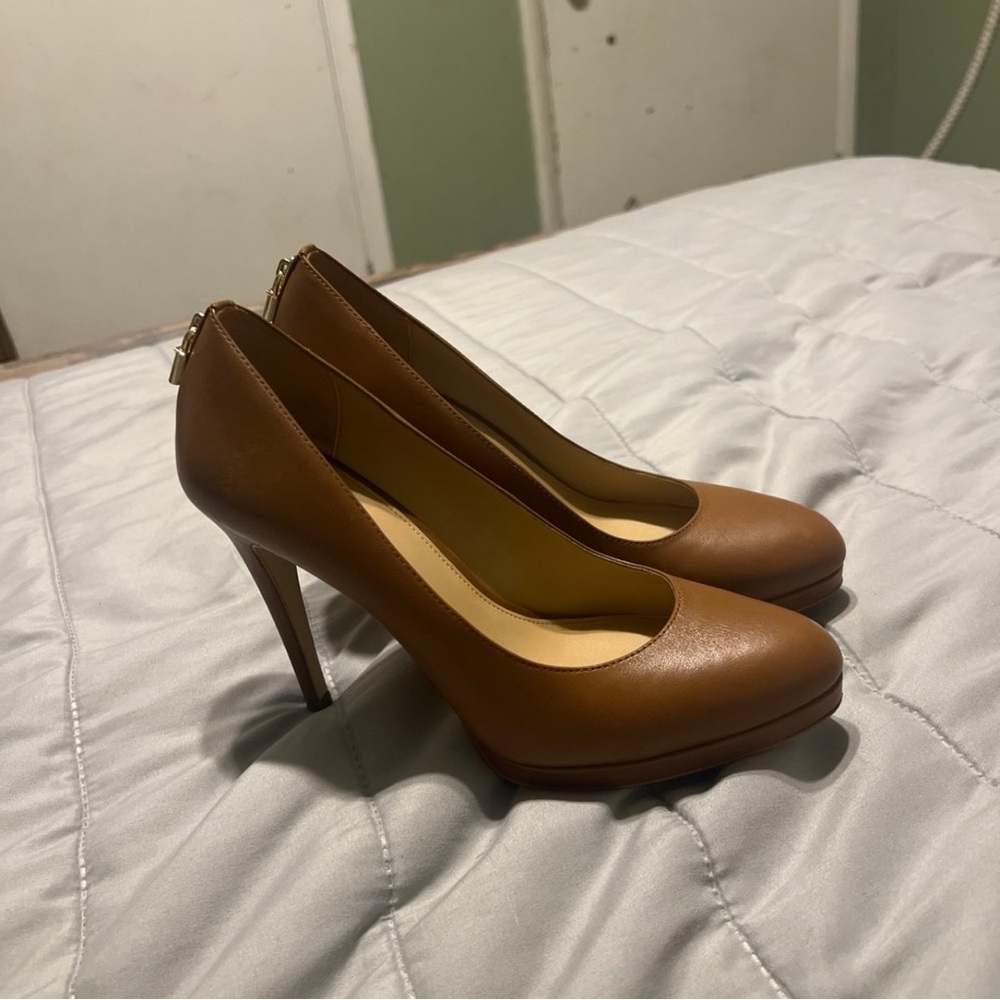 Elegant Brown High Heels